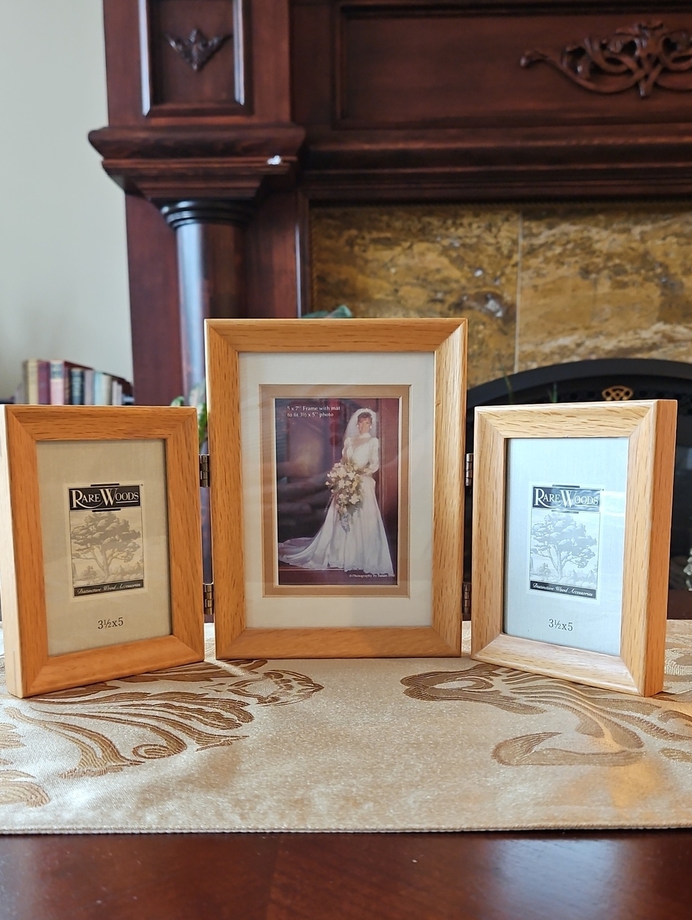 Vintage Rare Woods Solid Light Oak Triple Hinged Picture Frame Triptych